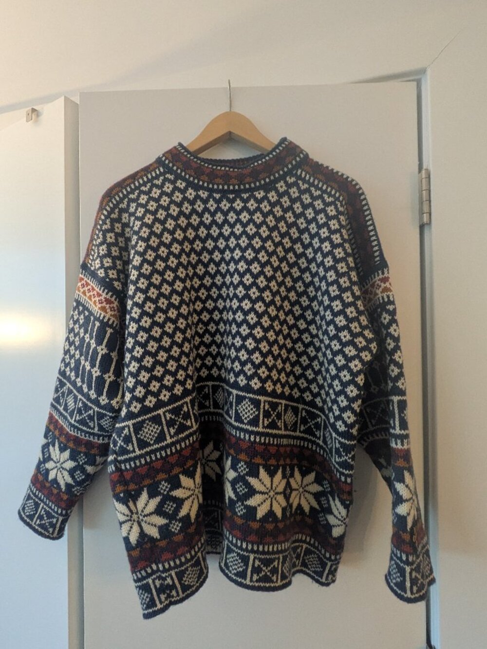 Dale of Norway 100% Wool Women's Holiday Sweater Size Medium